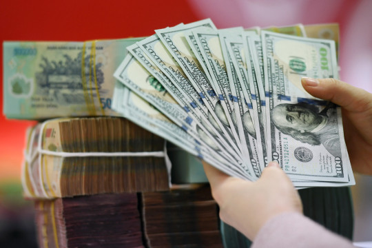 Tỷ giá USD hôm nay 3/12: Giá bán USD chợ đen vẫn neo ở 26.550 VND