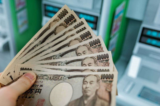 Tỷ giá Yên Nhật hôm nay 3/12: Lợi suất trái phiếu cao, nhà đầu tư thận trọng