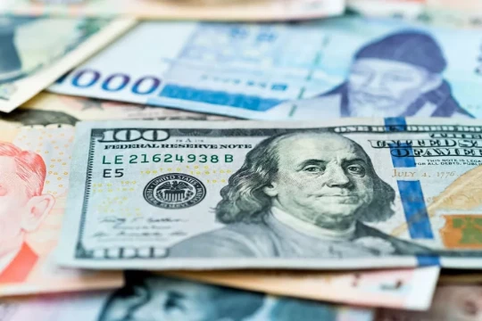 Tỷ giá ngoại tệ hôm nay 15/12: Euro, bảng Anh và yên Nhật biến động theo kỳ vọng chính sách tiền tệ