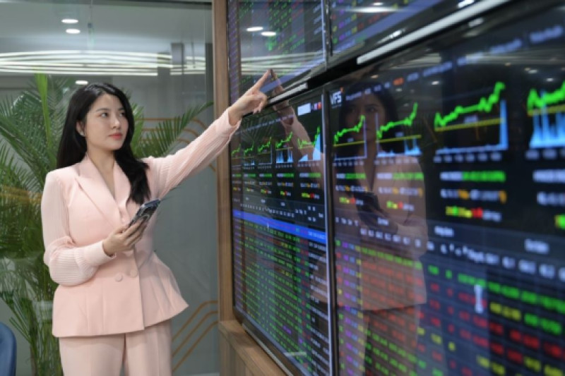 Thanh khoản chứng khoán Việt Nam dự báo bùng nổ trong năm 2026, làn sóng IPO mới sắp khởi động với “bom tấn” Thaco, TH, Highlands, CP