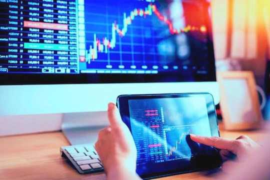 Quỹ đầu tư giao dịch “nhỏ giọt” đầu năm mới, VN-Index tăng mạnh nhưng thận trọng