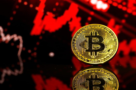 Bitcoin có khả năng lùi về dưới 60.000 USD nếu xung đột tại Iran kéo dài