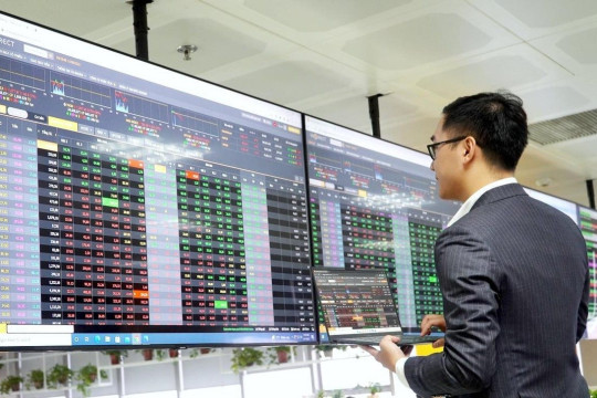 Không phải vàng hay gửi tiết kiệm, đây là kênh được chuyên gia đánh giá có thể giúp "tiền đẻ ra tiền" năm 2026