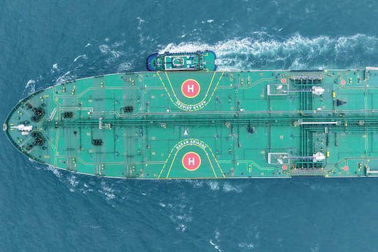 Giá dầu thu hẹp đà tăng sau tuyên bố của ông Trump