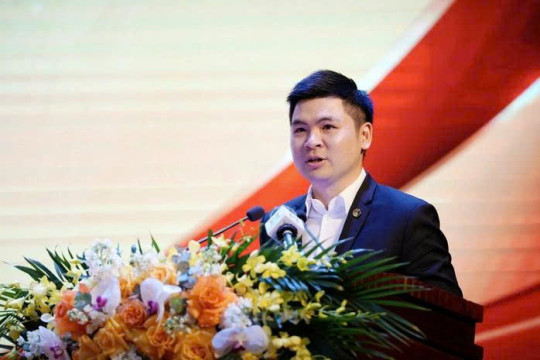 Con trai bầu Hiển nói gì khi ra ứng cử đại biểu HĐND TP Hà Nội?