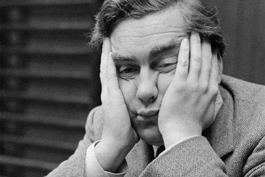 Khối ngoại bán ròng đột biến hơn 6.400 tỷ đồng tuần đầu tháng 3, cổ phiếu nào bị "xả" mạnh nhất?