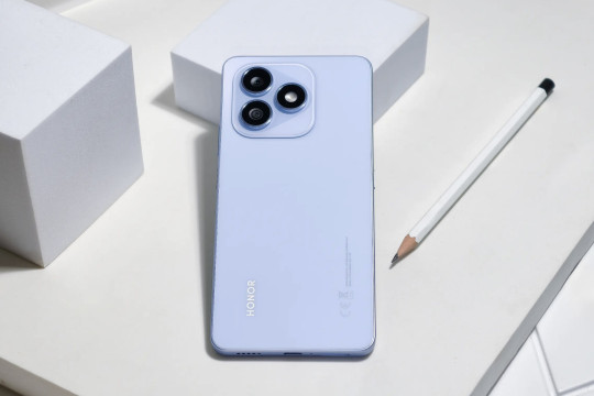 Thị trường smartphone giảm tốc: Người dùng bắt đầu mua như một khoản đầu tư