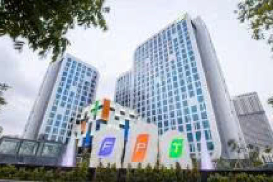 Cổ phiếu liên tục giảm, quỹ đầu tư nào nắm nhiều mã FPT?