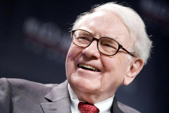 Tỷ phú Warren Buffett dạy con 3 điều “vàng”: Hiểu càng sớm, cuộc đời càng rực rỡ, tương lai càng thành công