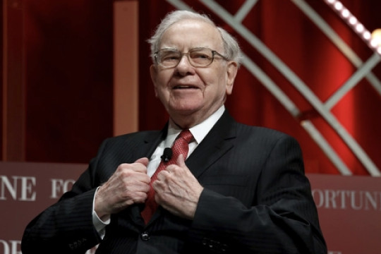 Tỷ phú huyền thoại Warren Buffett tiết lộ 3 bước tiết kiệm đơn giản: Người bình thường cũng có thể đổi đời nếu LÀM ĐÚNG THỨ TỰ