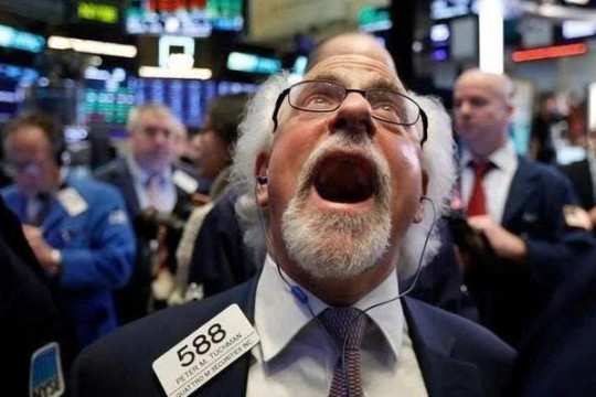 Một thế lực vừa "tung" hơn 1.300 tỷ gom cổ phiếu HOSE, ngược chiều bán mạnh DGC