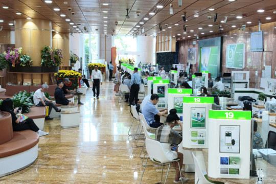 Cân não lãi suất - tỉ giá