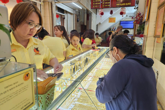 Giá vàng, bạc sập mạnh, "cơn ác mộng" hơn 10 năm trước có quay trở lại?