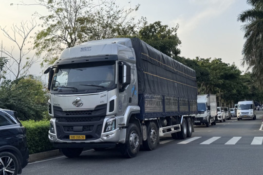 Vận tải hành khách, hàng hóa than khó