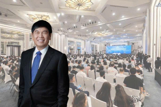 Gần 300.000 cổ đông sở hữu cổ phiếu của Hòa Phát, tăng 50% so năm trước, 'vô địch' sàn chứng khoán Việt