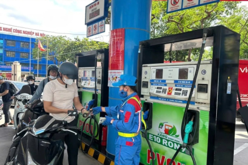 Các 'ông lớn' xăng dầu đồng loạt nâng cấp hệ thống, đón lộ trình xăng E10 rút ngắn