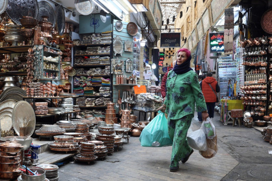 Iran kích hoạt mô hình "kinh tế tự cường" giữa xung đột