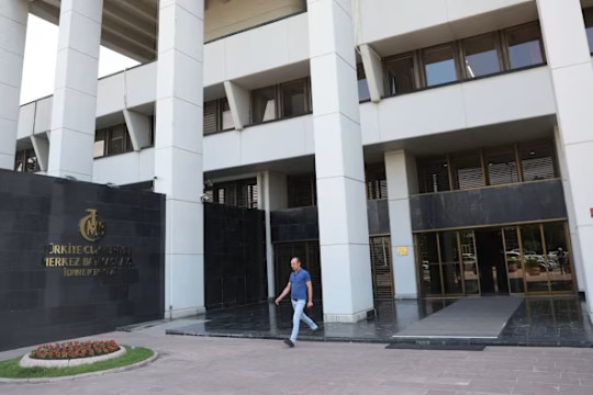 Các NHTW nước ngoài bán mạnh trái phiếu Mỹ sau chiến tranh Iran