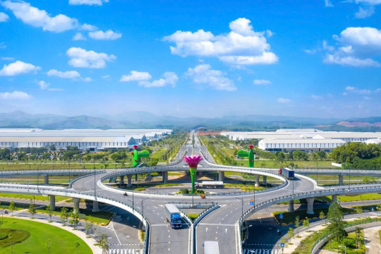 'Ông lớn' đổ bộ, hoàn thiện bức tranh công nghiệp Nam Đà Nẵng
