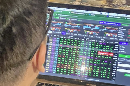 Giới đầu tư bất ngờ với dự báo VN-Index sẽ lên 2.000 điểm